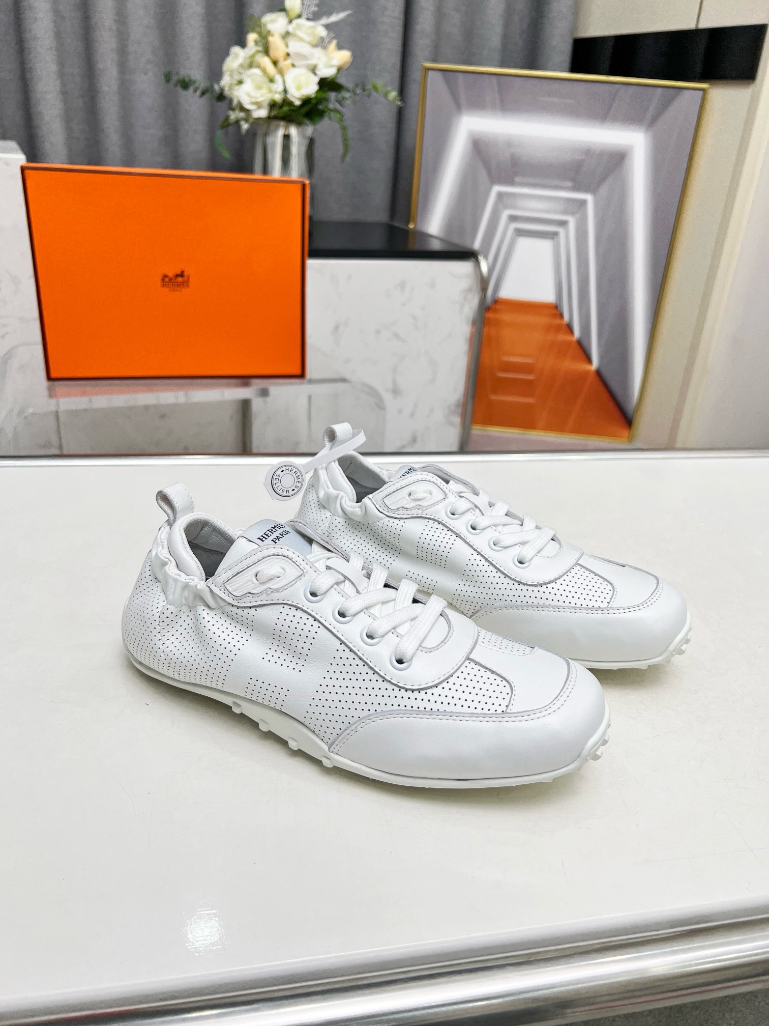 HERMES Sneakers