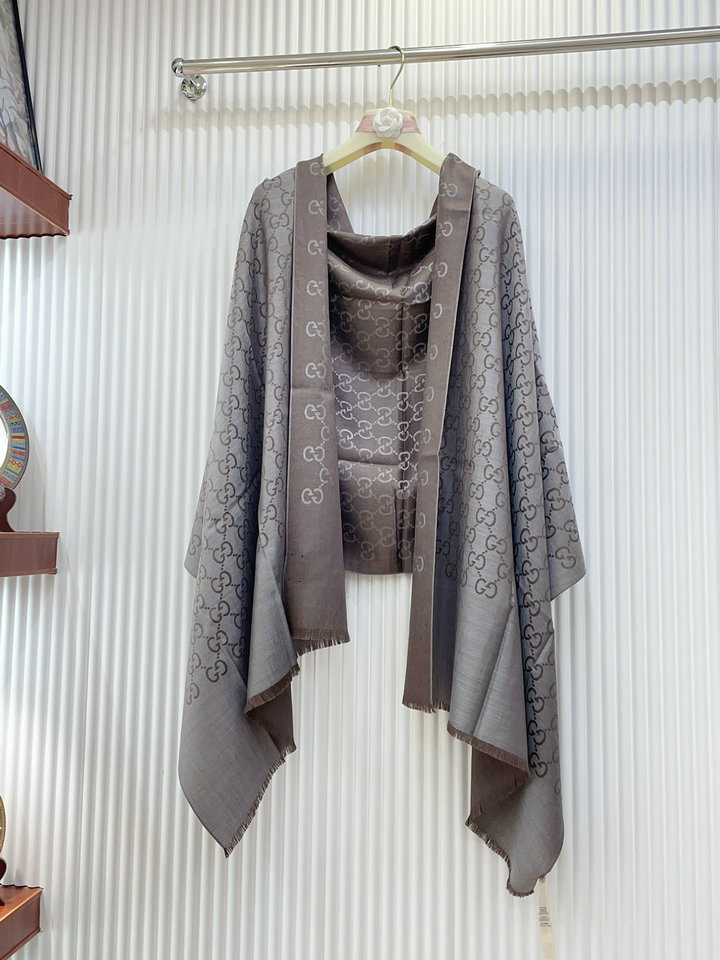 GUCCI Scarf