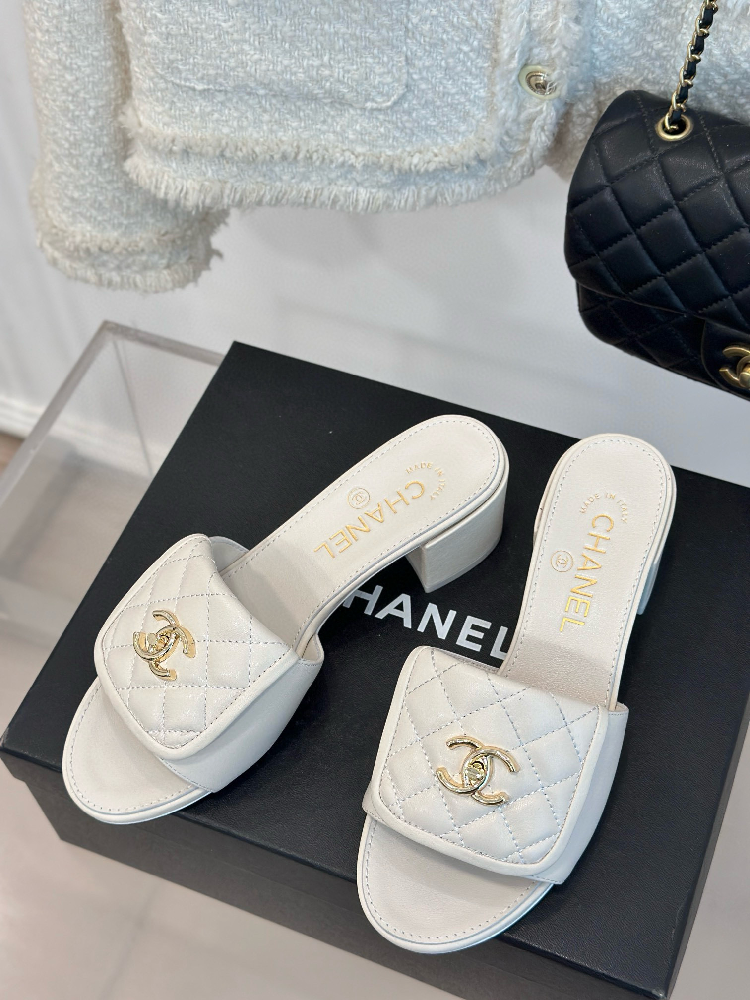 CHANEL Slippers
