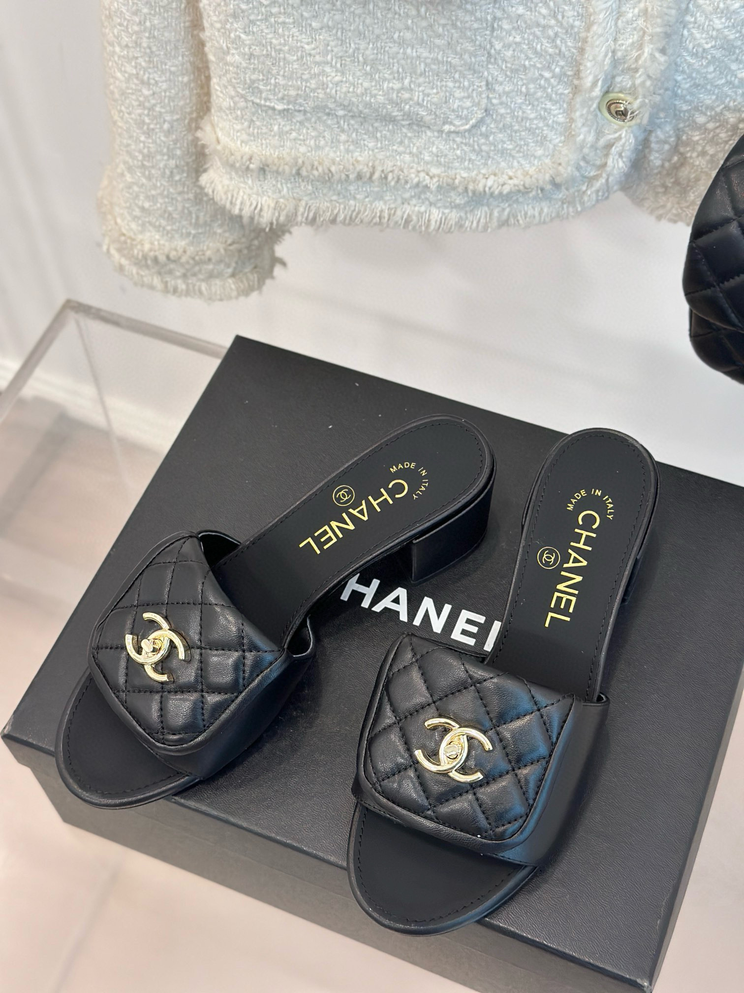 CHANEL Slippers