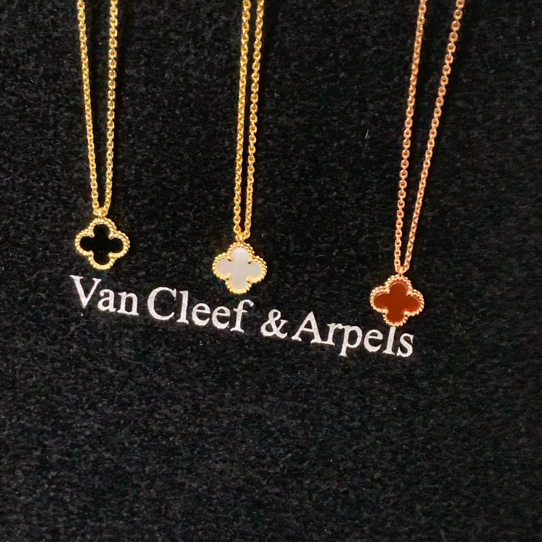 Van Cleef & Arpels Necklace