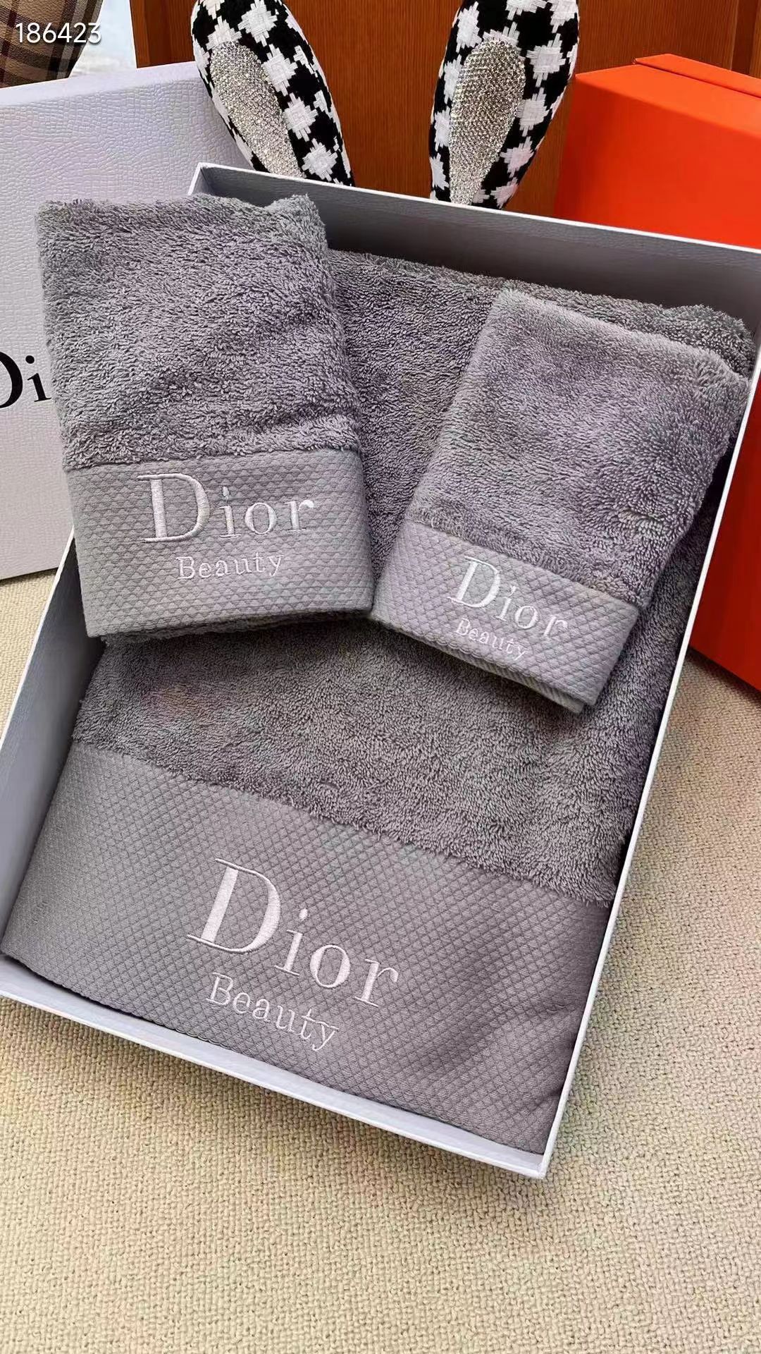 DIOR Towel Sets