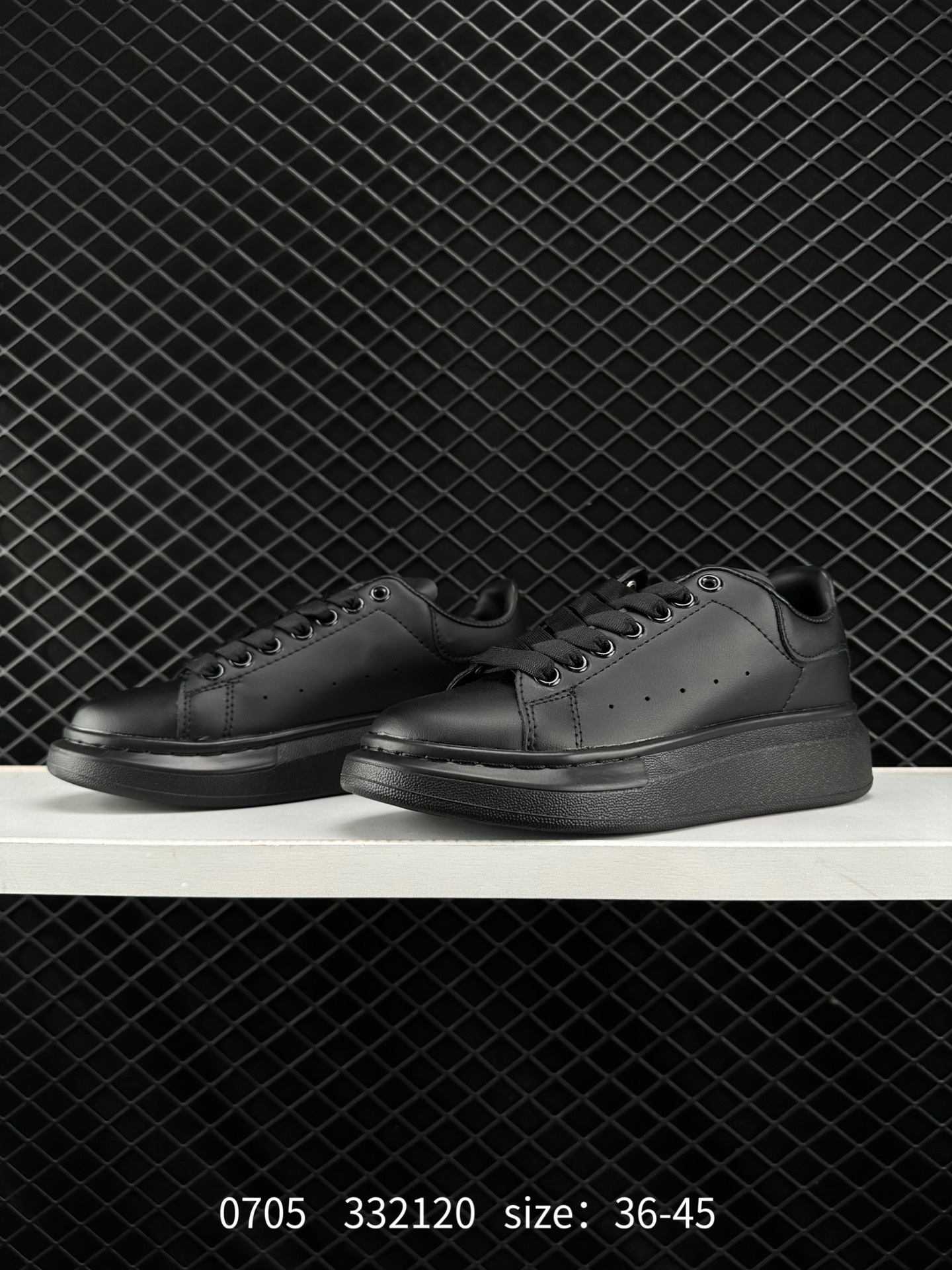 ALEXANDER McQUEEN Sneakers