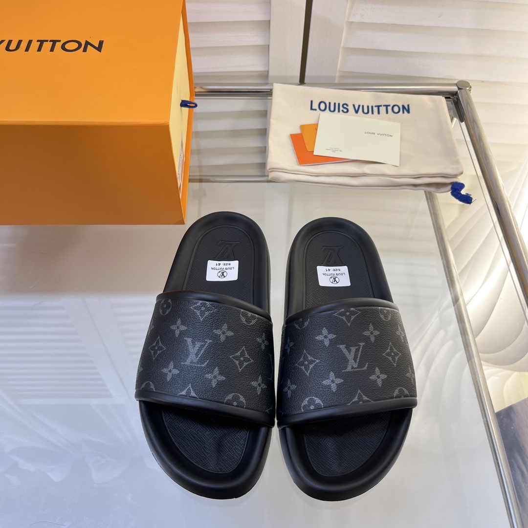 LOUIS VUITTON SLIDES