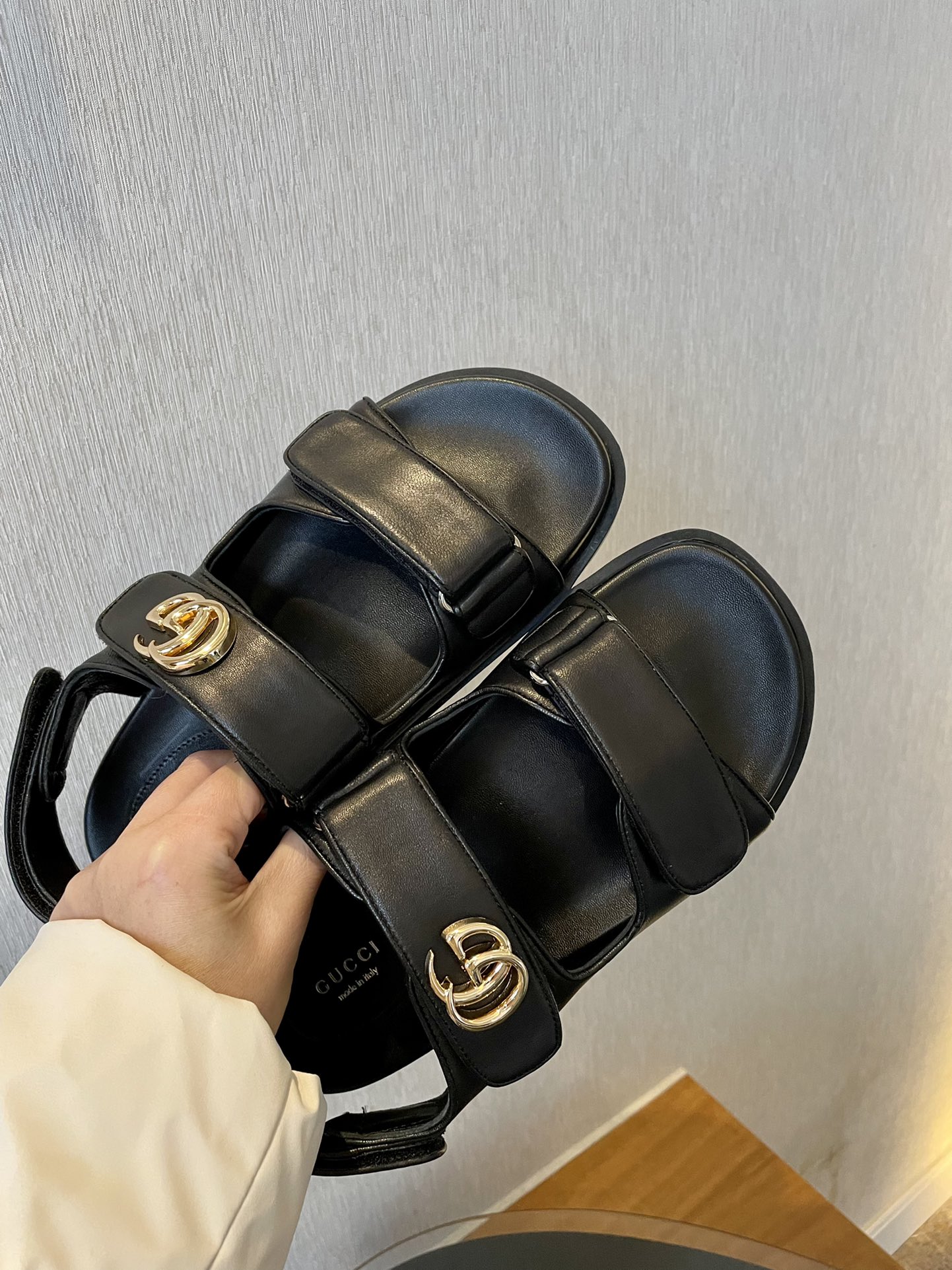 GUCCI SANDALS