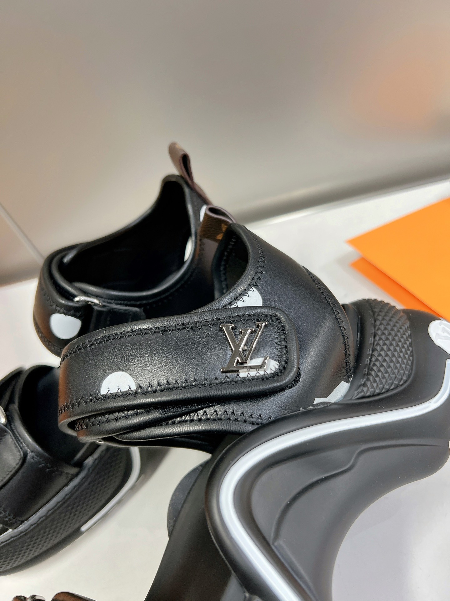 LOUIS VUITTON SANDALS