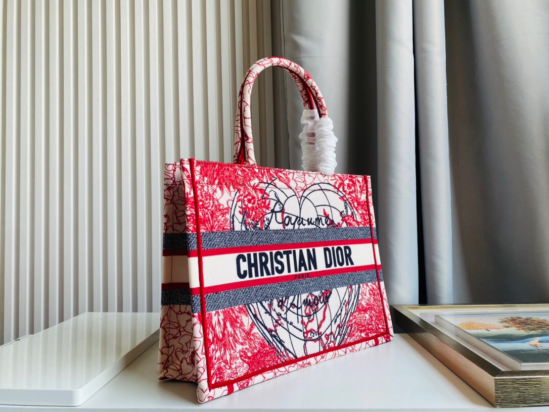 DIOR BAG