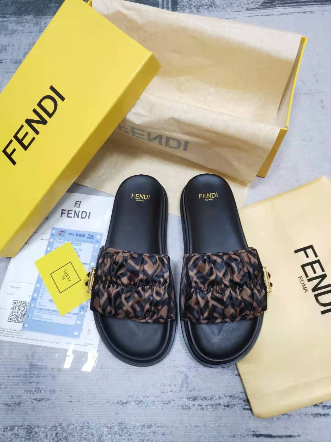 FENDI SLIDES