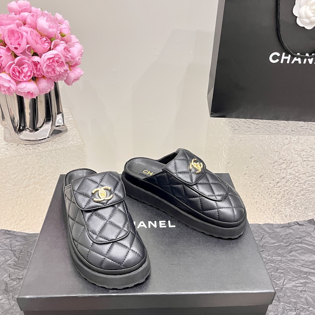 CHANEL SANDALS