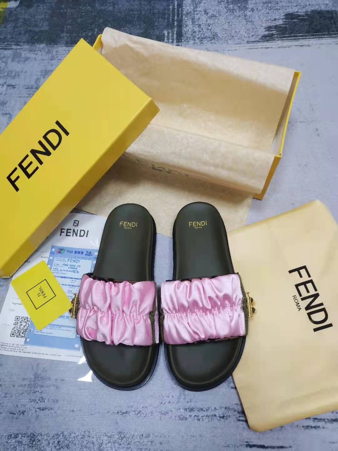 FENDI SLIDES