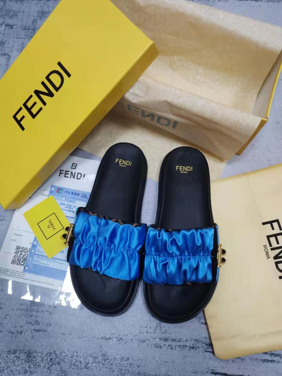 FENDI SLIDES