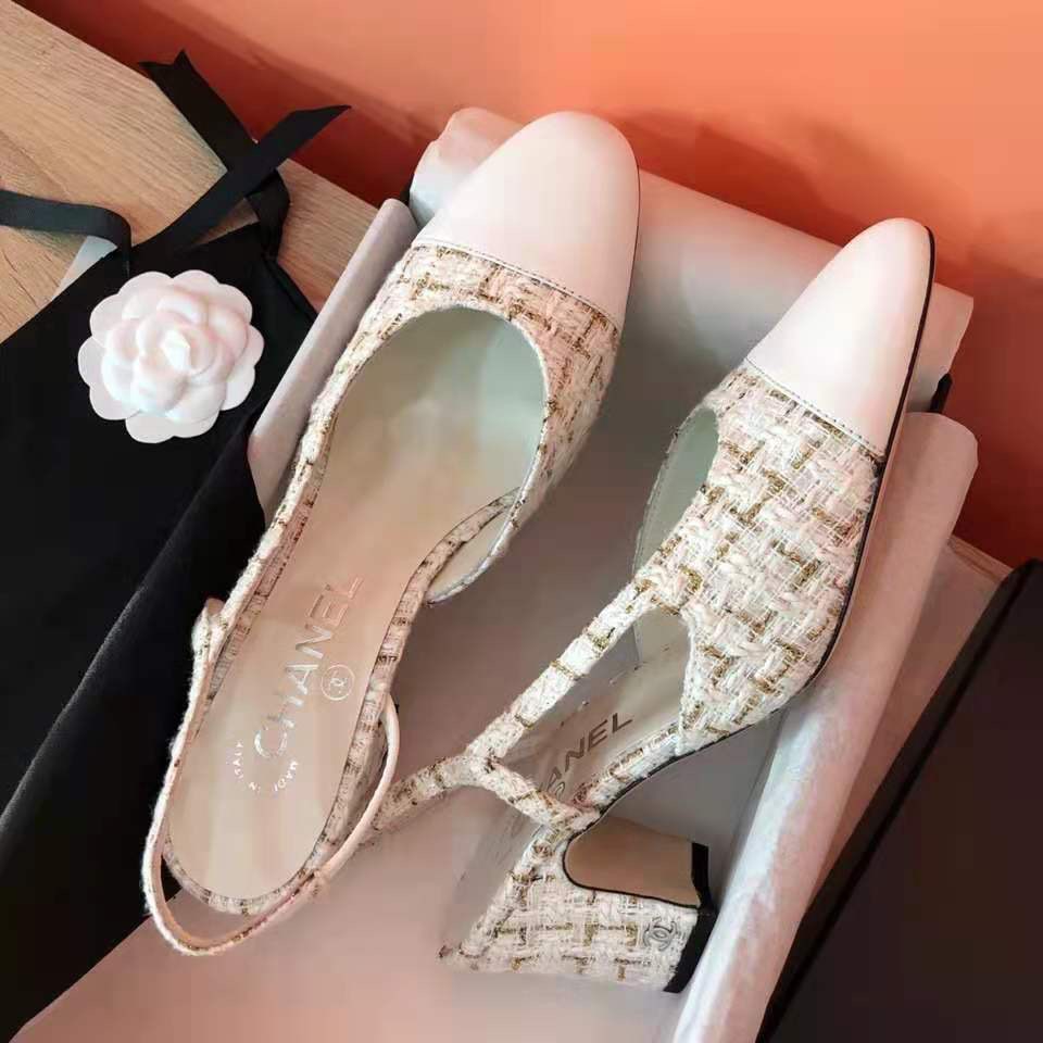 CHANEL Rear Empty Sandals