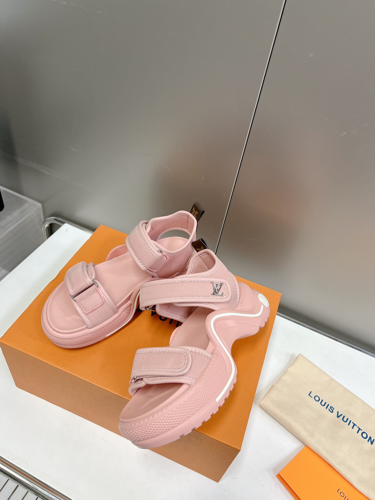 LOUIS VUITTON SANDALS