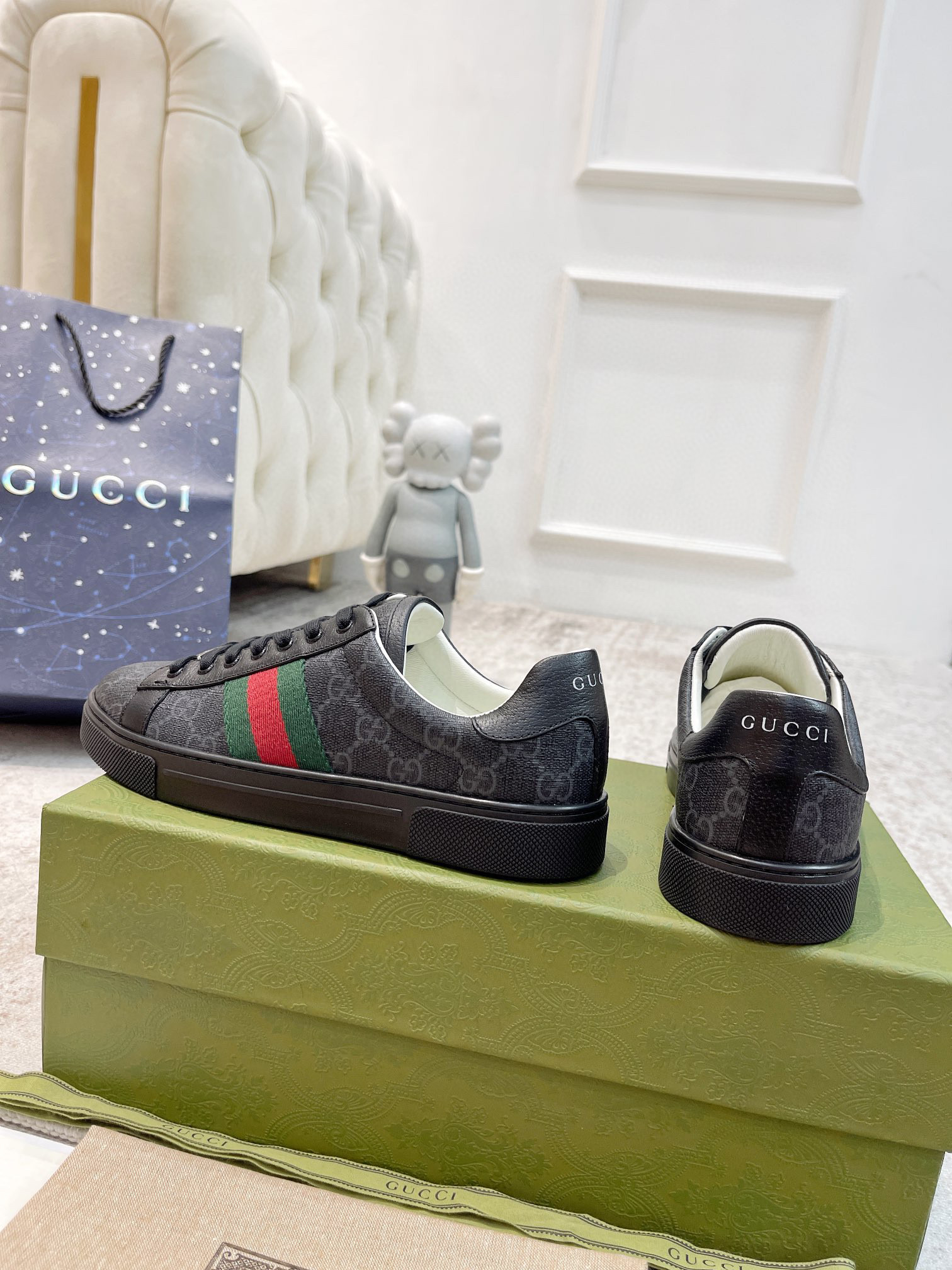 WOMEN'S GUCCI ACE SNEAKER WITH WEB