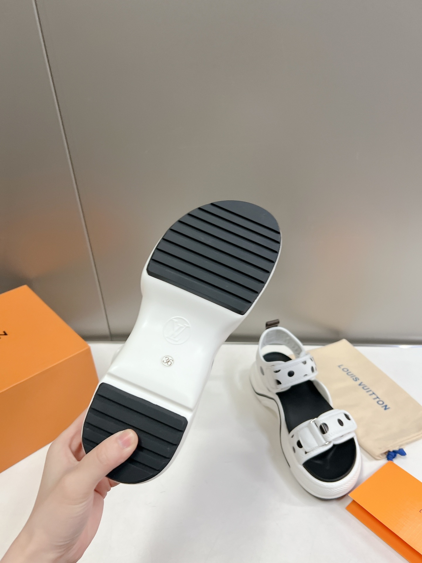 LOUIS VUITTON SANDALS