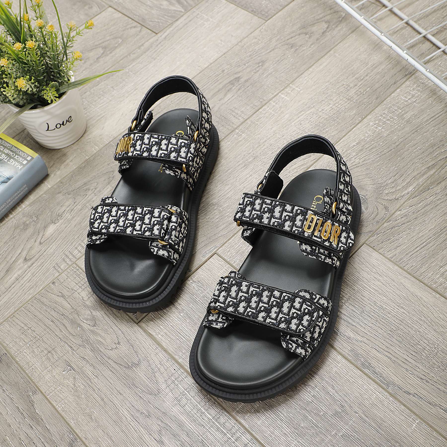 DIOR NEW VELCRO  SANDALS