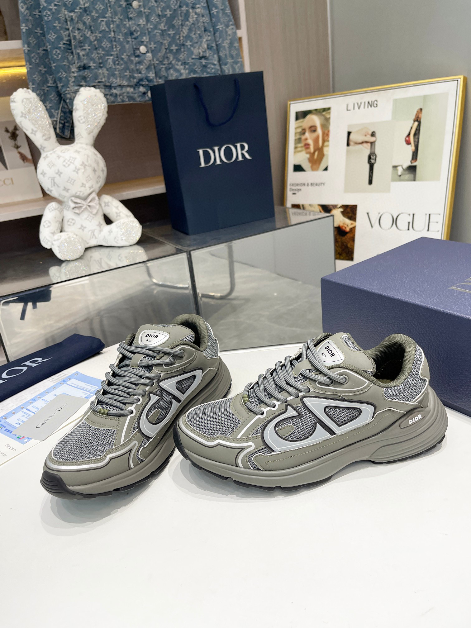 DIOR B30 SNEAKERS