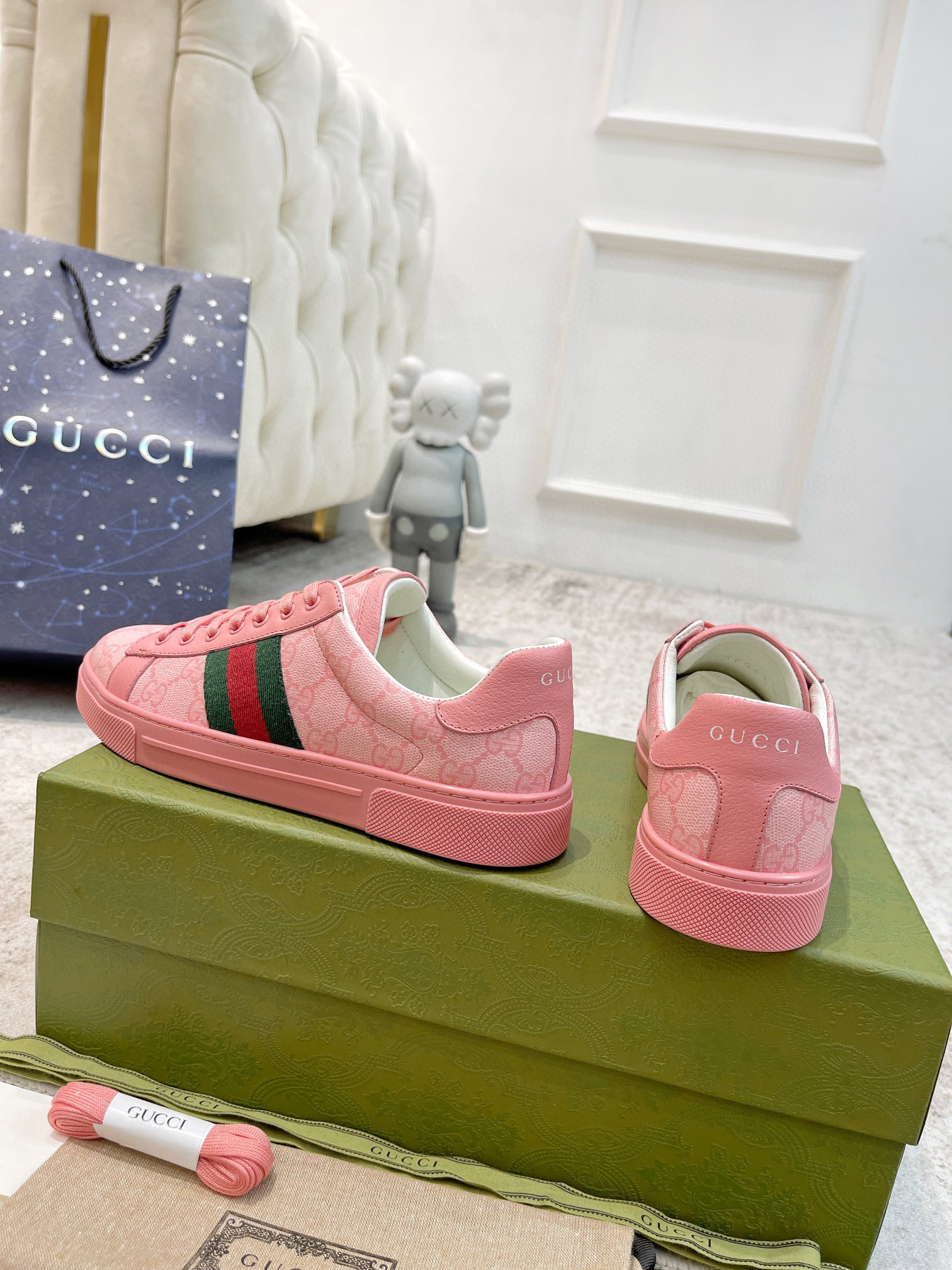 WOMEN'S GUCCI ACE SNEAKER WITH WEB