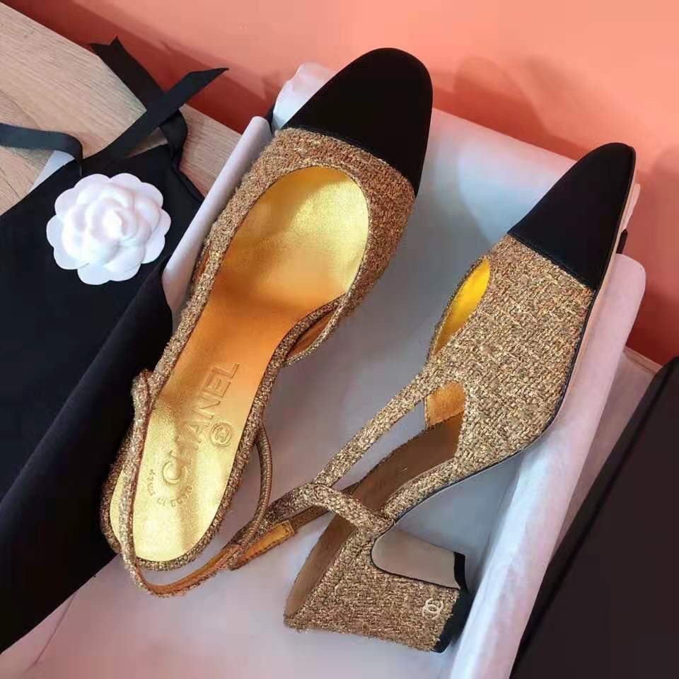 CHANEL Rear Empty Sandals