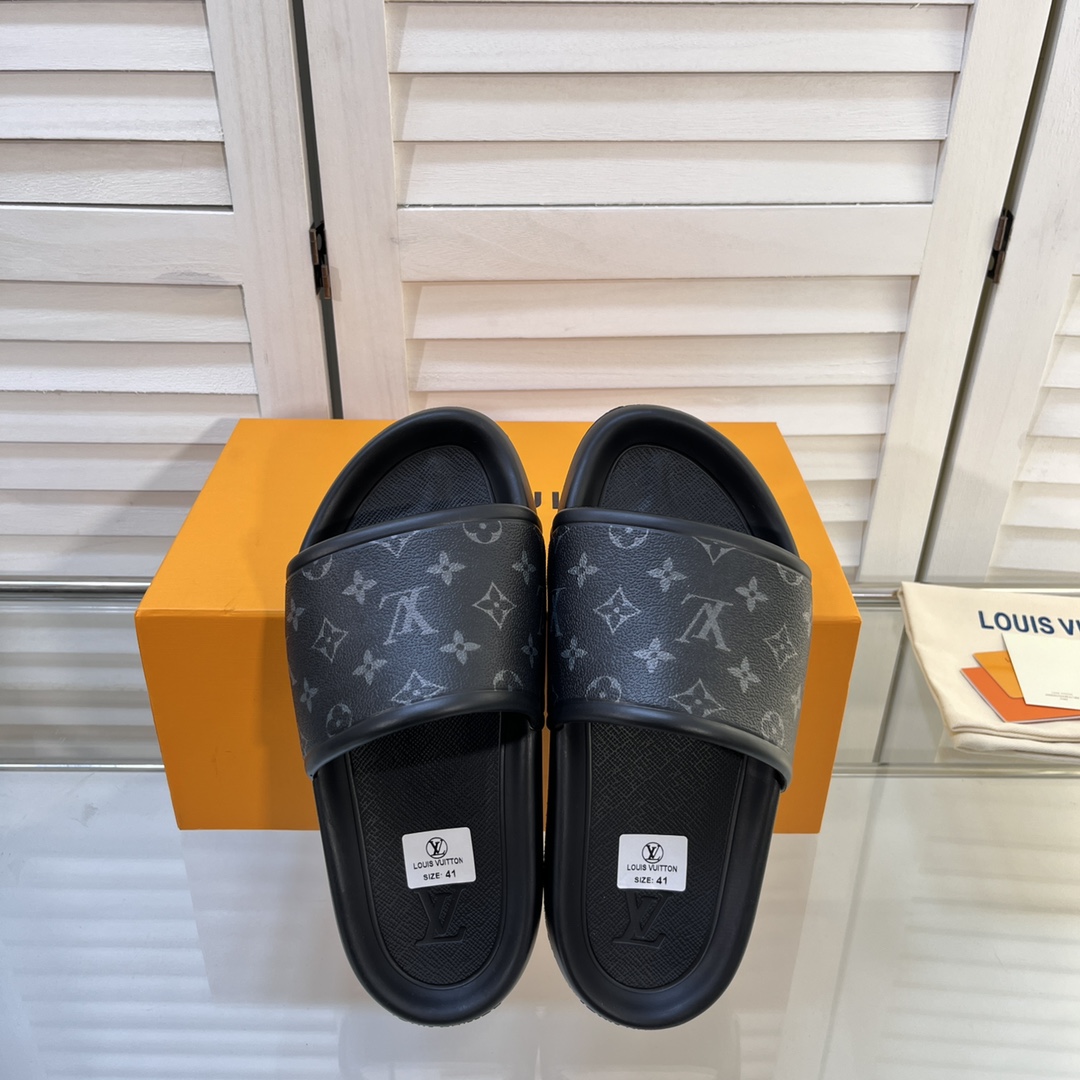 LOUIS VUITTON SLIDES