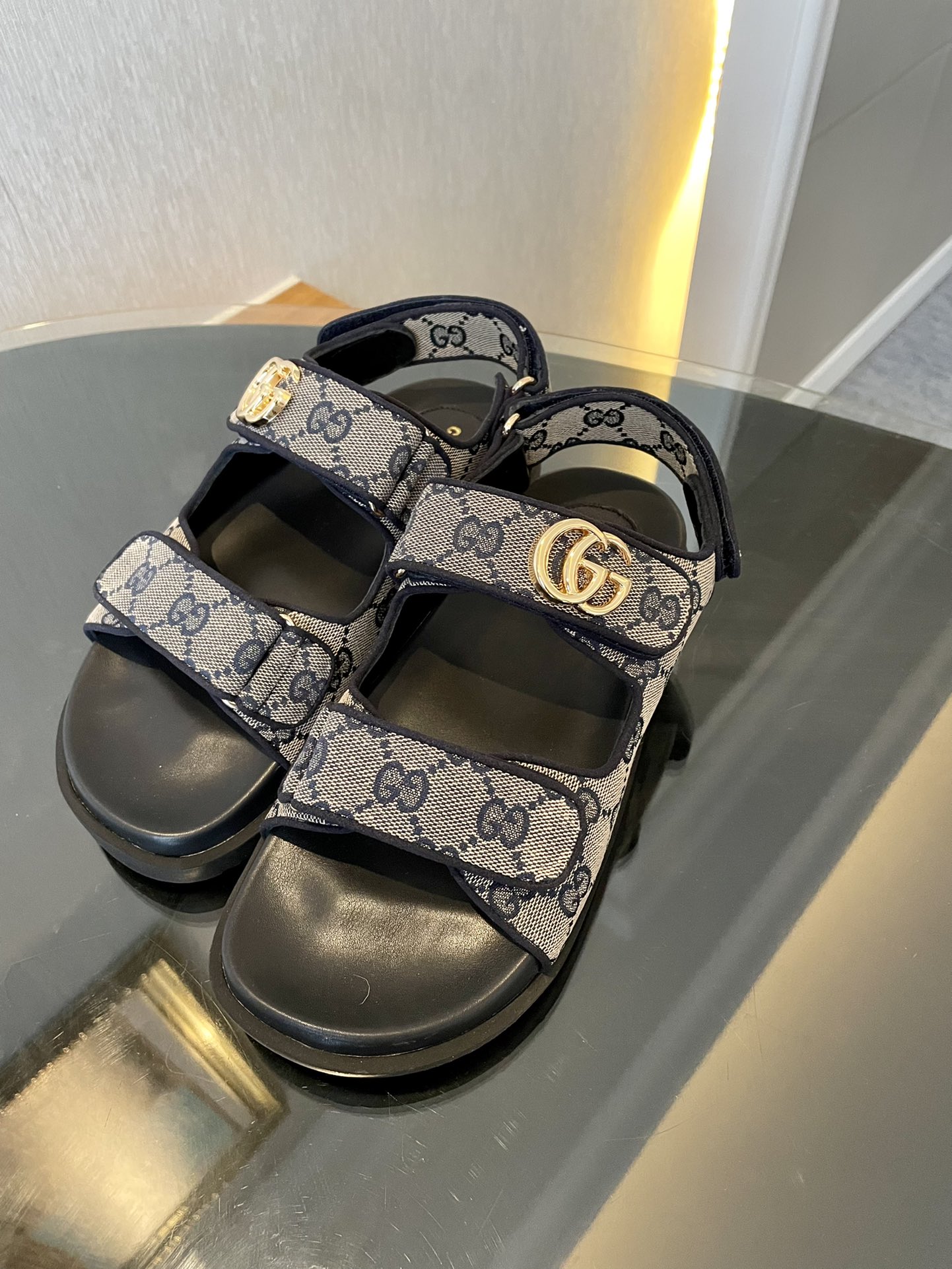 GUCCI SANDALS