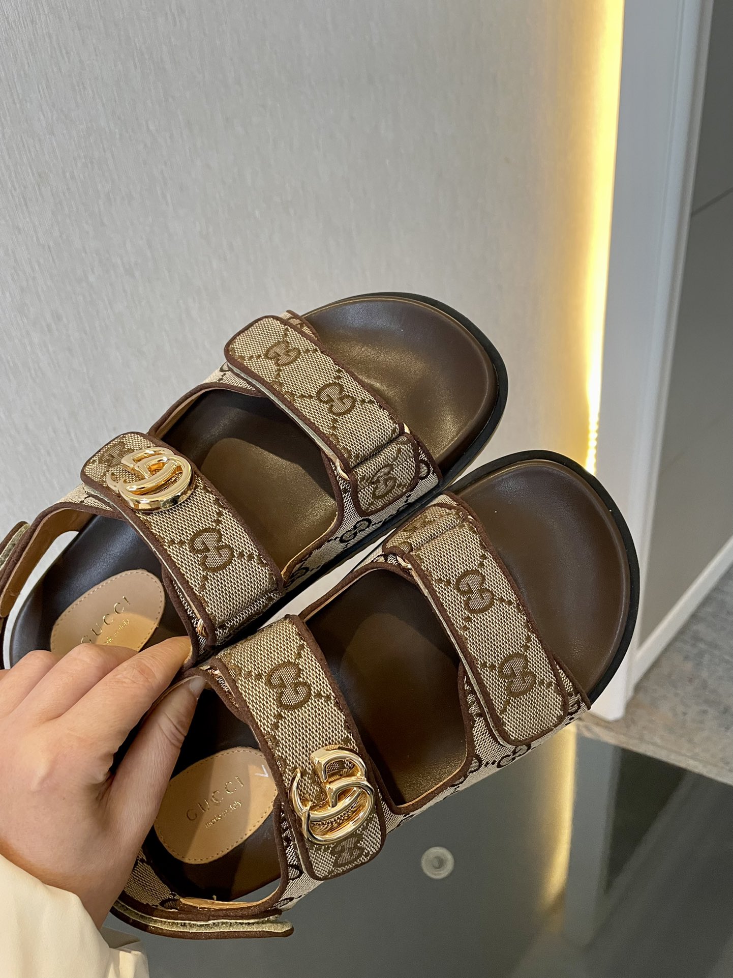 GUCCI SANDALS