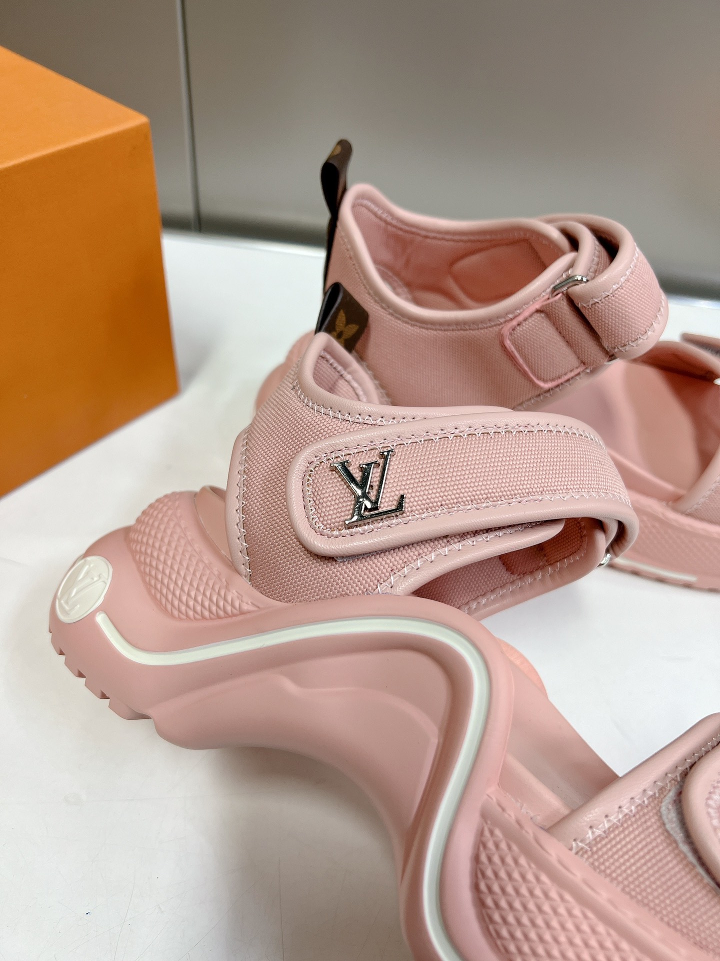 LOUIS VUITTON SANDALS
