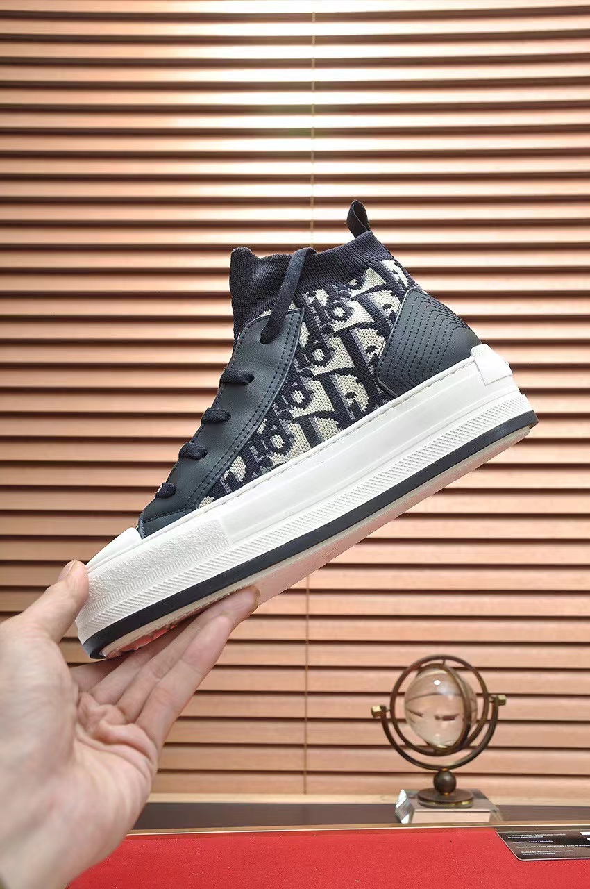 Dior Walk'N' Sneaker