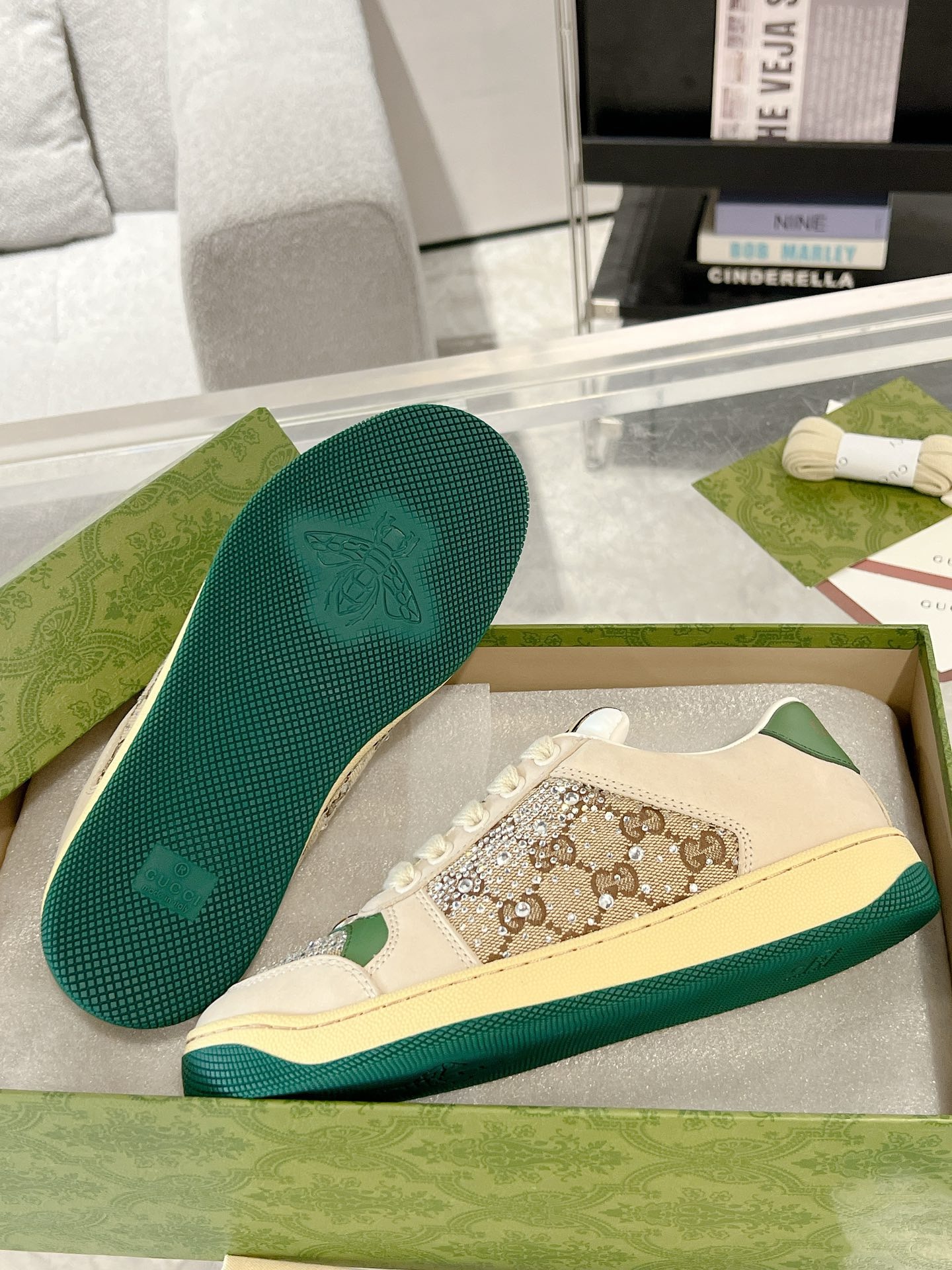 GUCCI Sneakers （With Crystal）