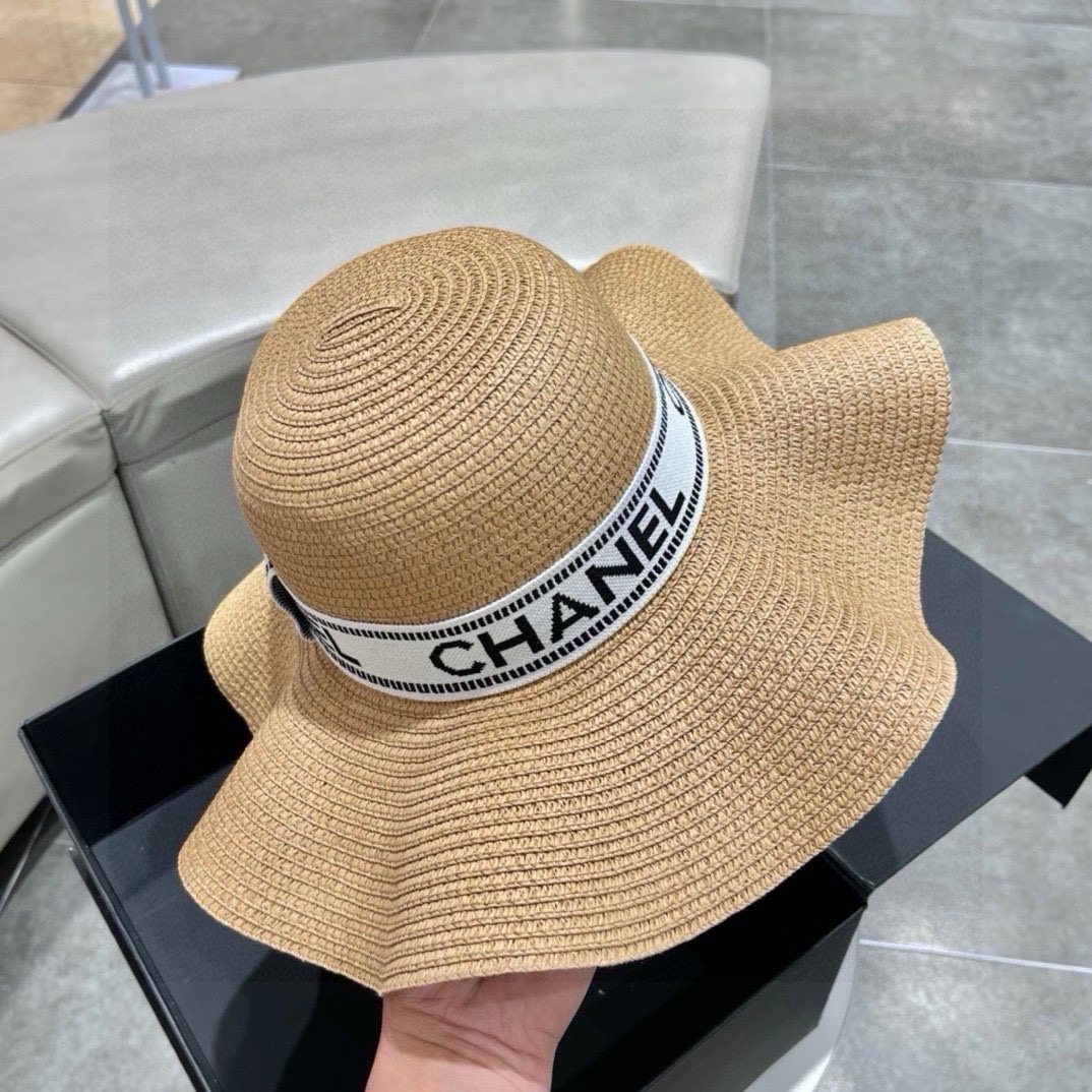 CHANEL Straw sun cap
