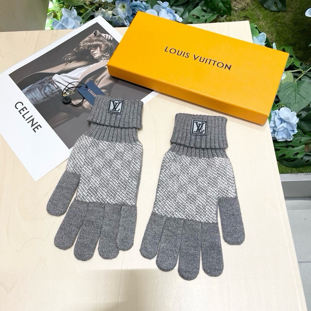 LV Gloves