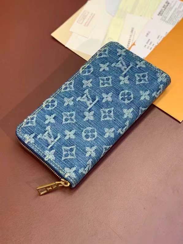 LV Wallet