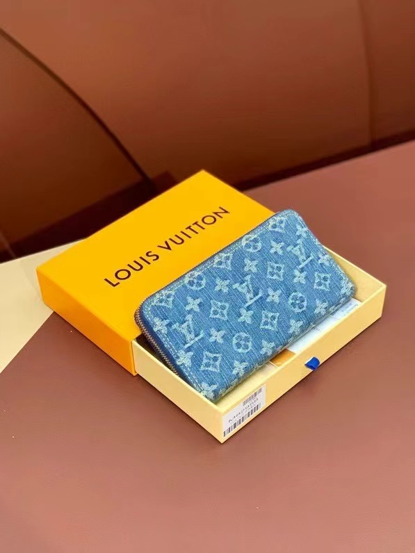LV Wallet