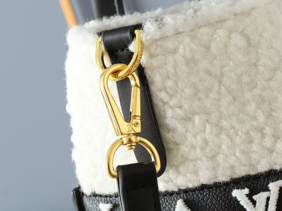 LV Handbag（best quality）