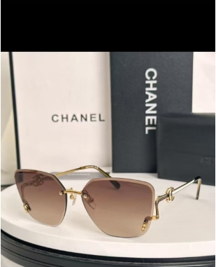 CHANEL Sunglasses