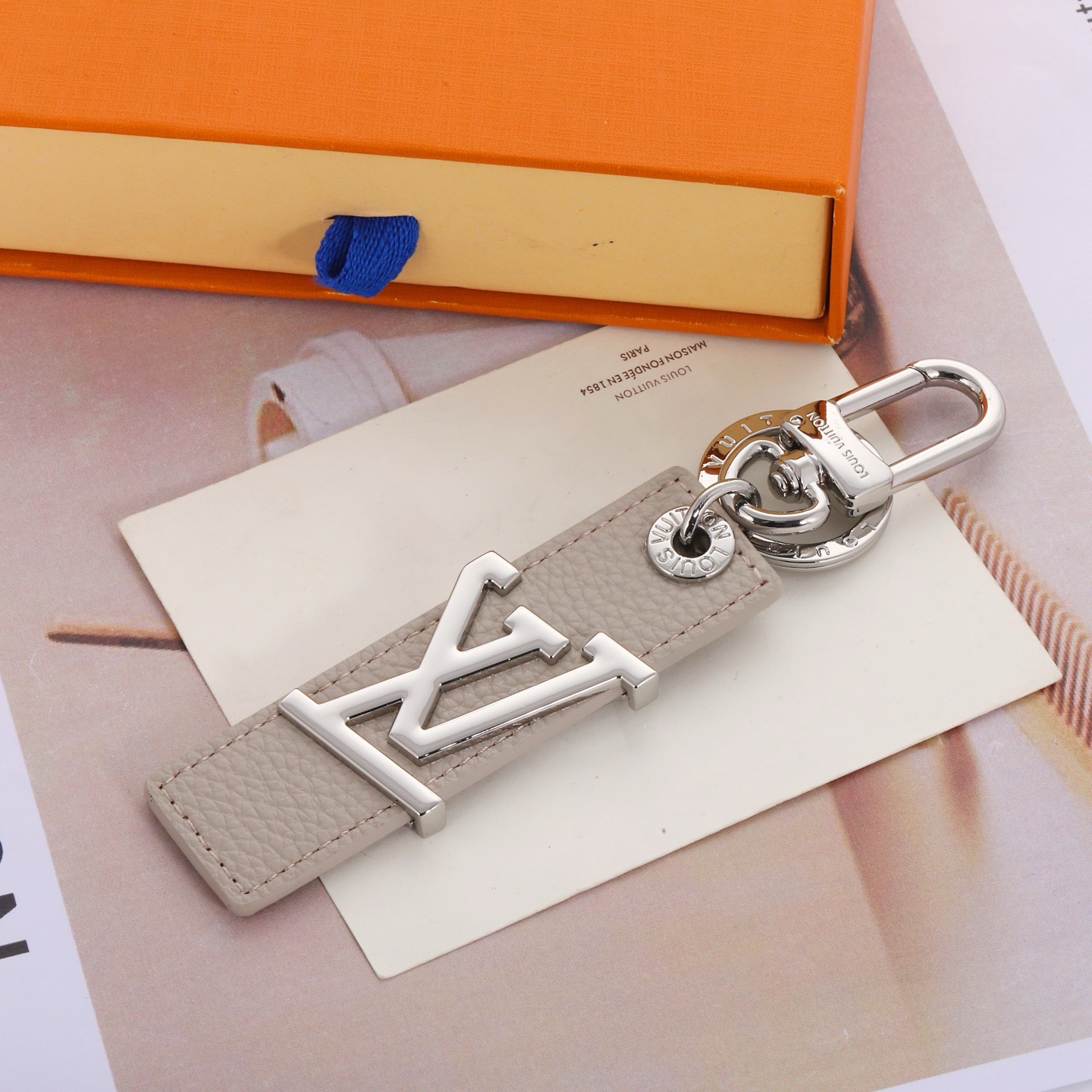 LV key Chain