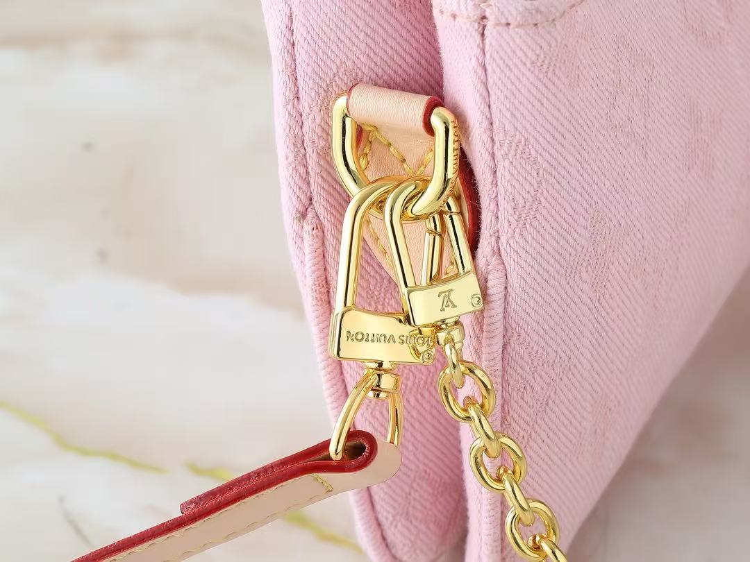 LV pochette handbag 24.5cm