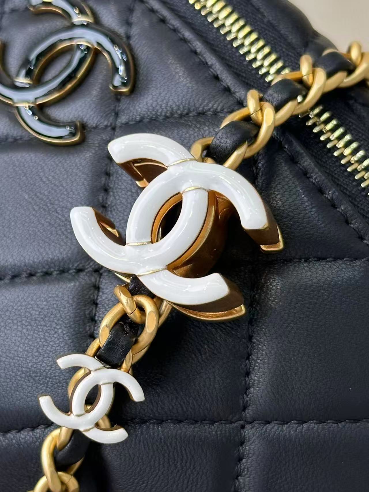 CHANEL Waist Bag