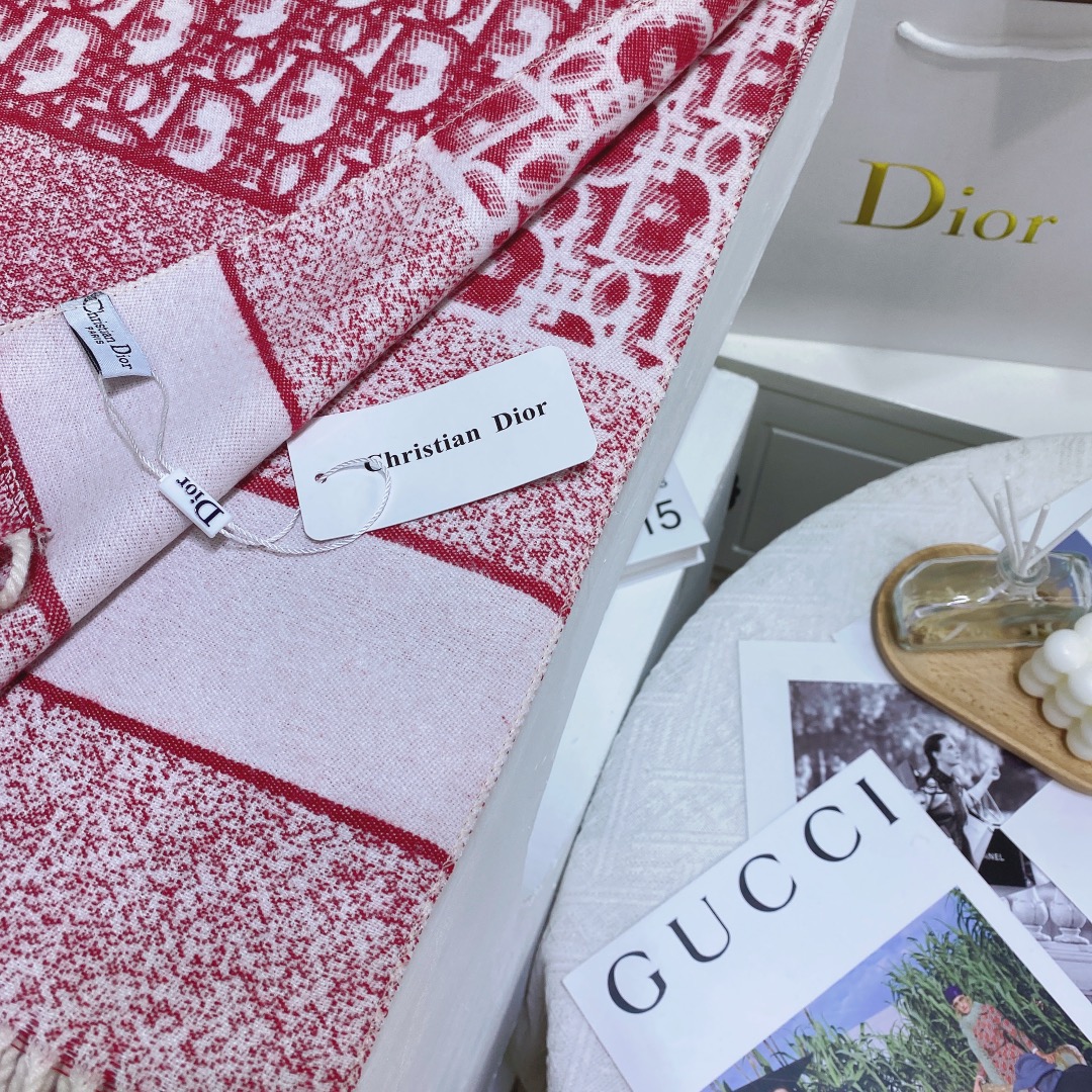 DIOR scarf
